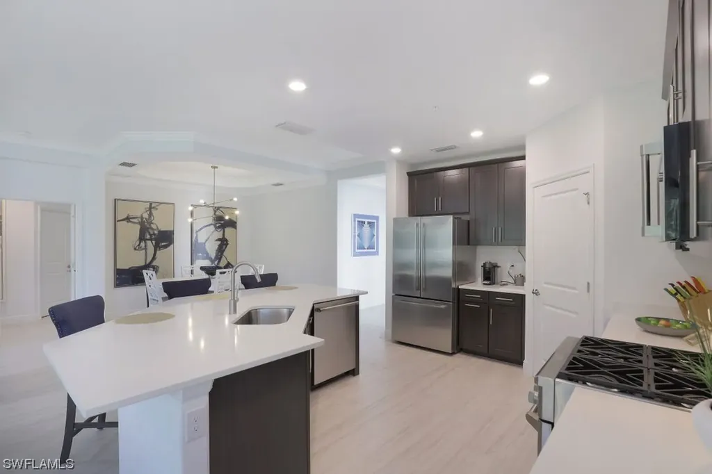 16356 Viansa Way Naples FL 34110