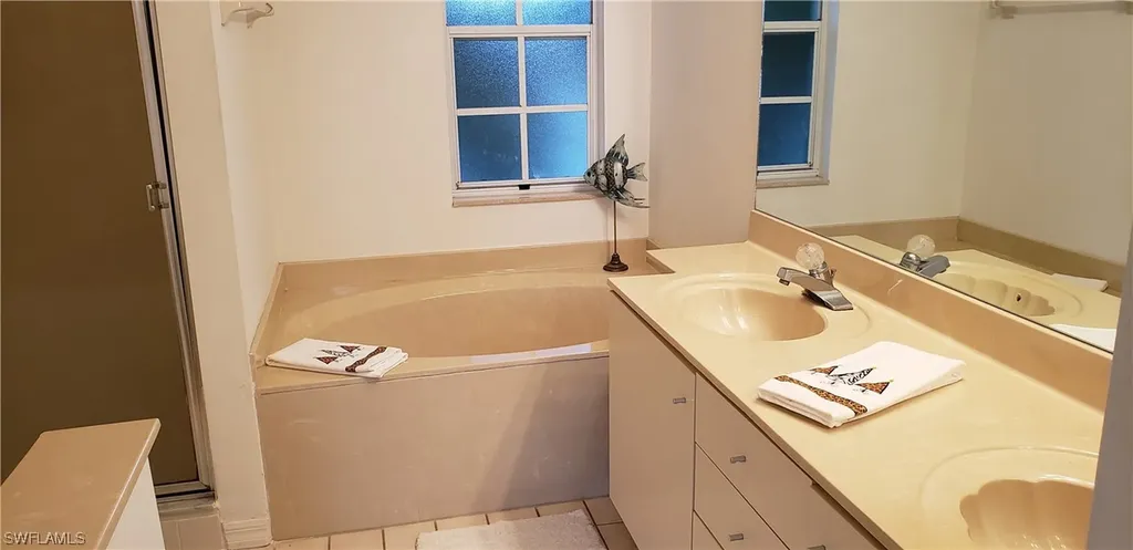 390 2nd Street S Naples FL 34102