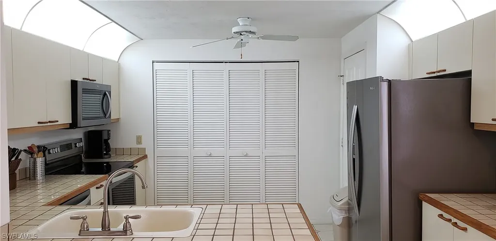390 2nd Street S Naples FL 34102
