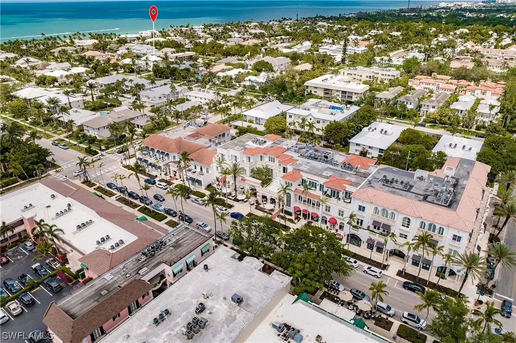 390 2nd Street S Naples FL 34102