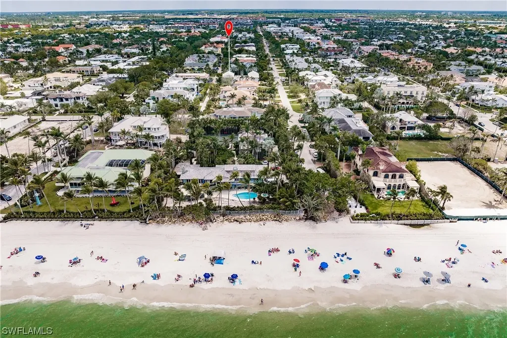 390 2nd Street S Naples FL 34102