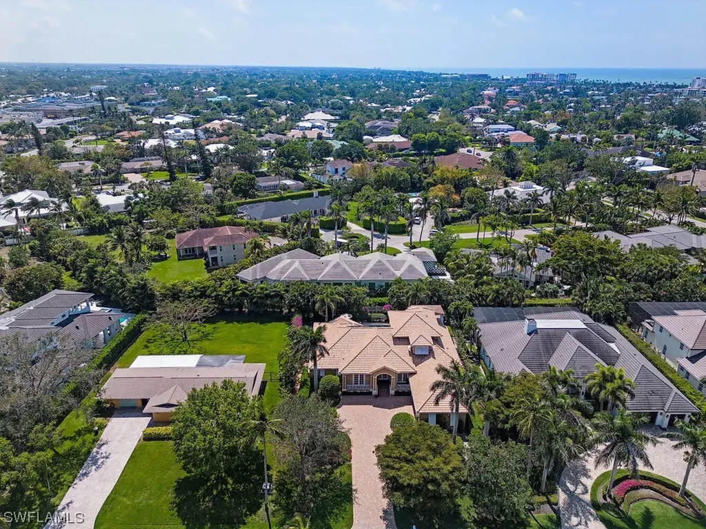 650 Bow Line Drive Naples FL 34103