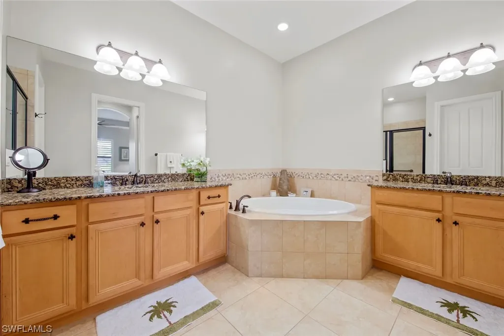7476 Moorgate Point Way Naples FL 34113