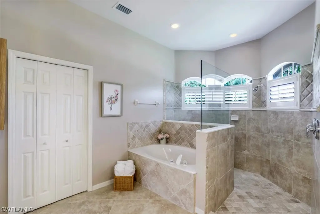 8167 Wilshire Lakes Boulevard Naples FL 34109