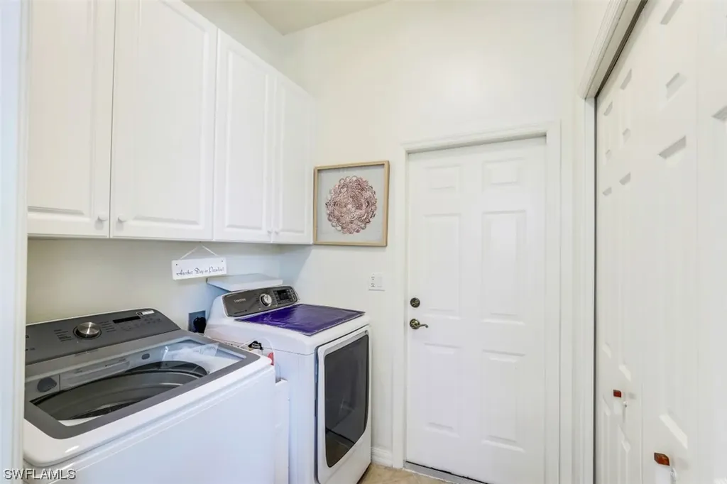 8167 Wilshire Lakes Boulevard Naples FL 34109