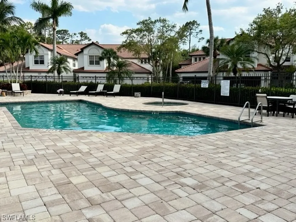 2235 Hawksridge Drive Naples FL 34105