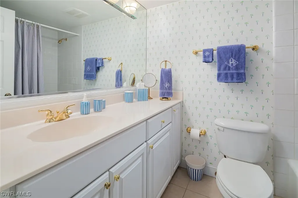 6075 Pelican Bay Boulevard Naples FL 34108