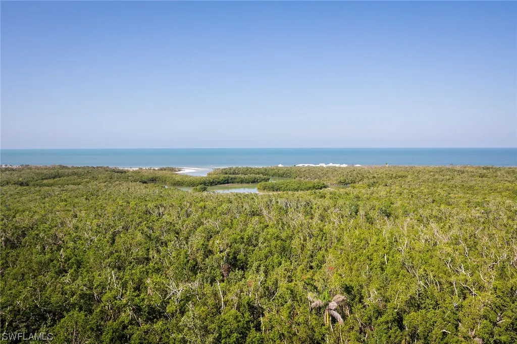 6075 Pelican Bay Boulevard Naples FL 34108