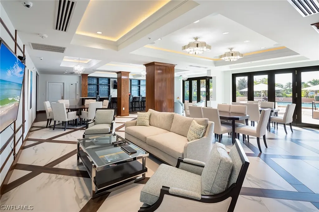 6075 Pelican Bay Boulevard Naples FL 34108