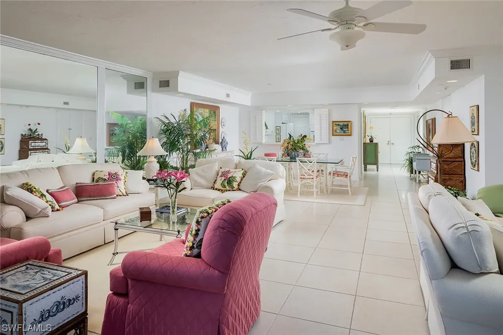 6075 Pelican Bay Boulevard Naples FL 34108
