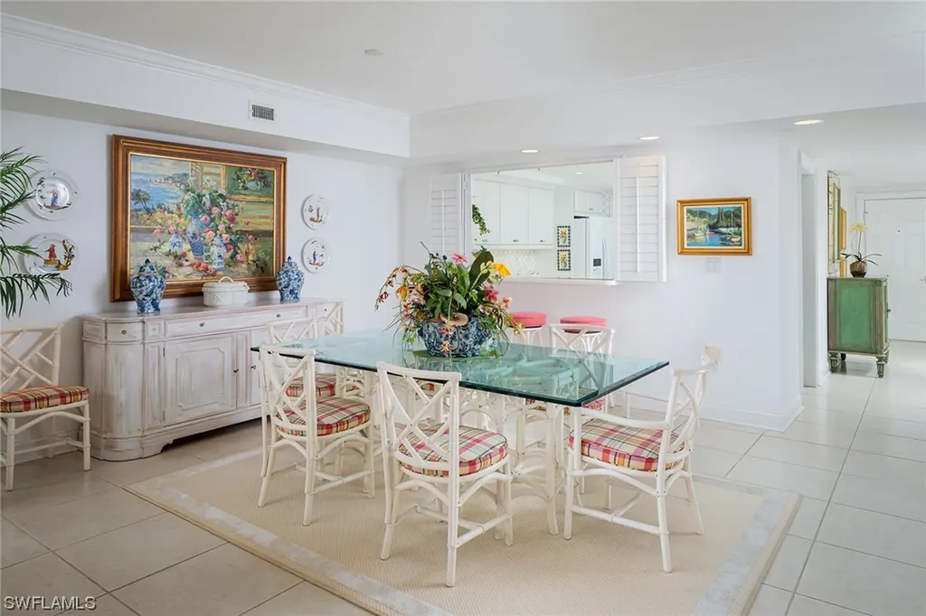 6075 Pelican Bay Boulevard Naples FL 34108