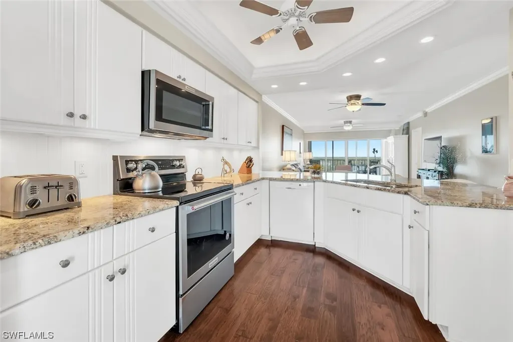 13105 Vanderbilt Drive Naples FL 34110