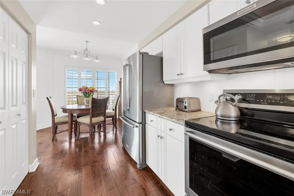 13105 Vanderbilt Drive Naples FL 34110