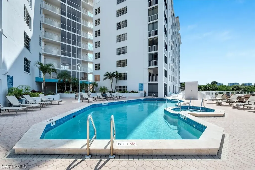 13105 Vanderbilt Drive Naples FL 34110