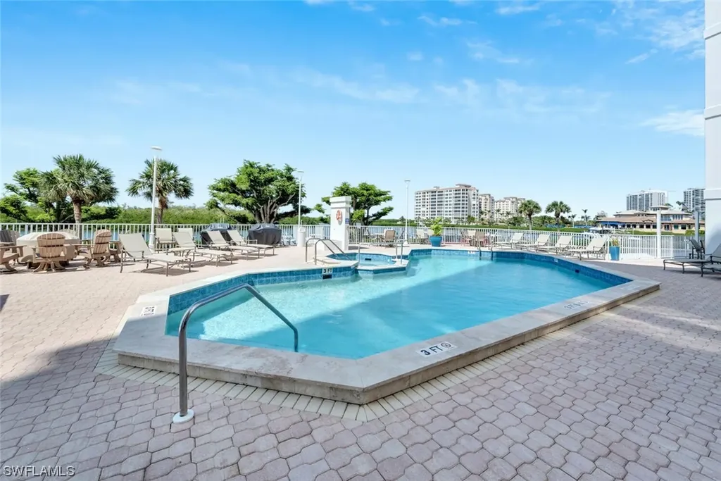 13105 Vanderbilt Drive Naples FL 34110
