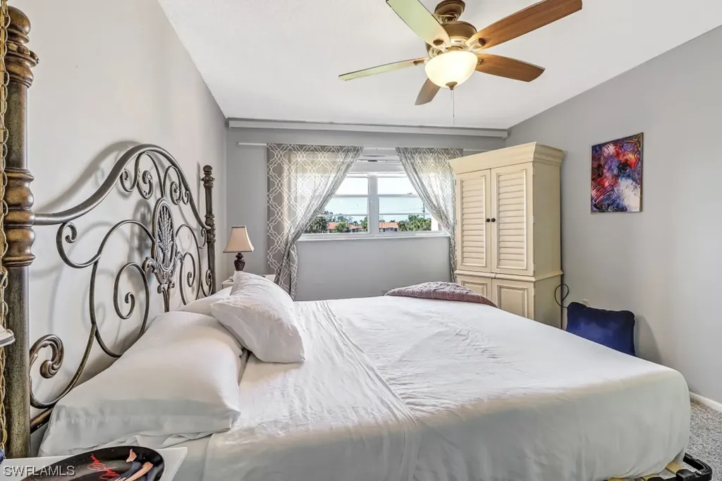 300 Forest Lakes Boulevard Naples FL 34105