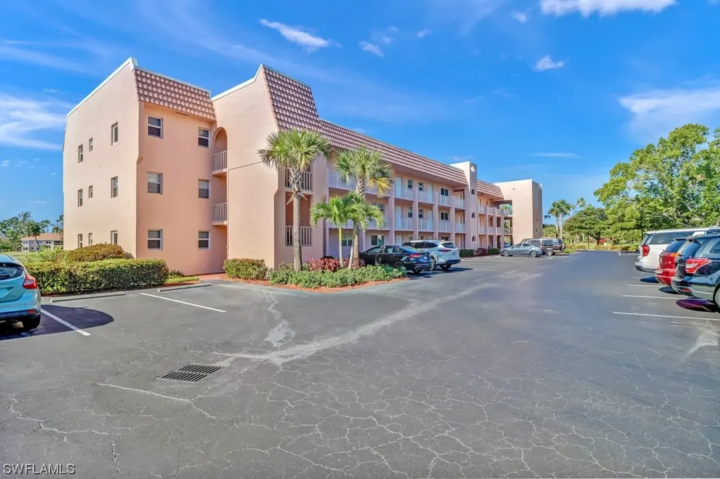 300 Forest Lakes Boulevard Naples FL 34105
