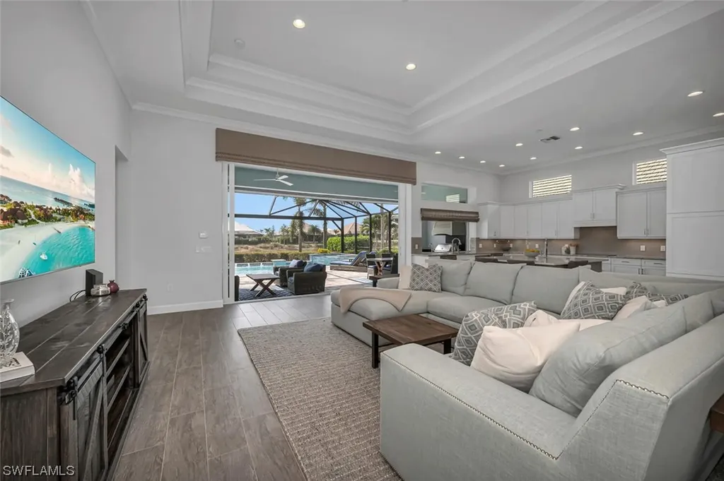 6419 Pembroke Way Naples FL 34113
