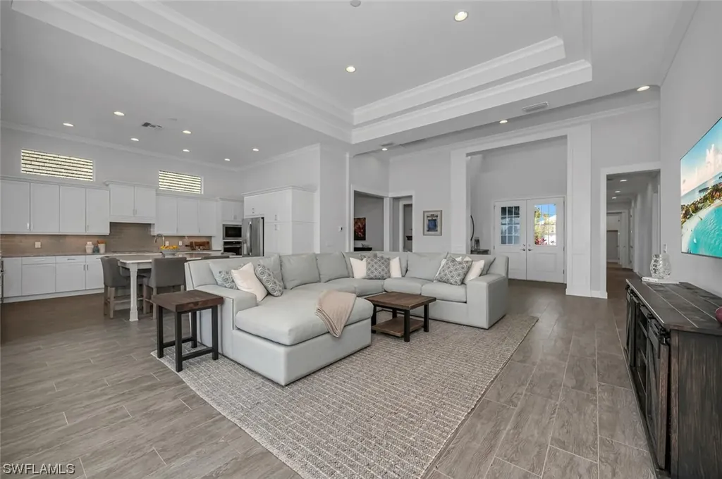 6419 Pembroke Way Naples FL 34113