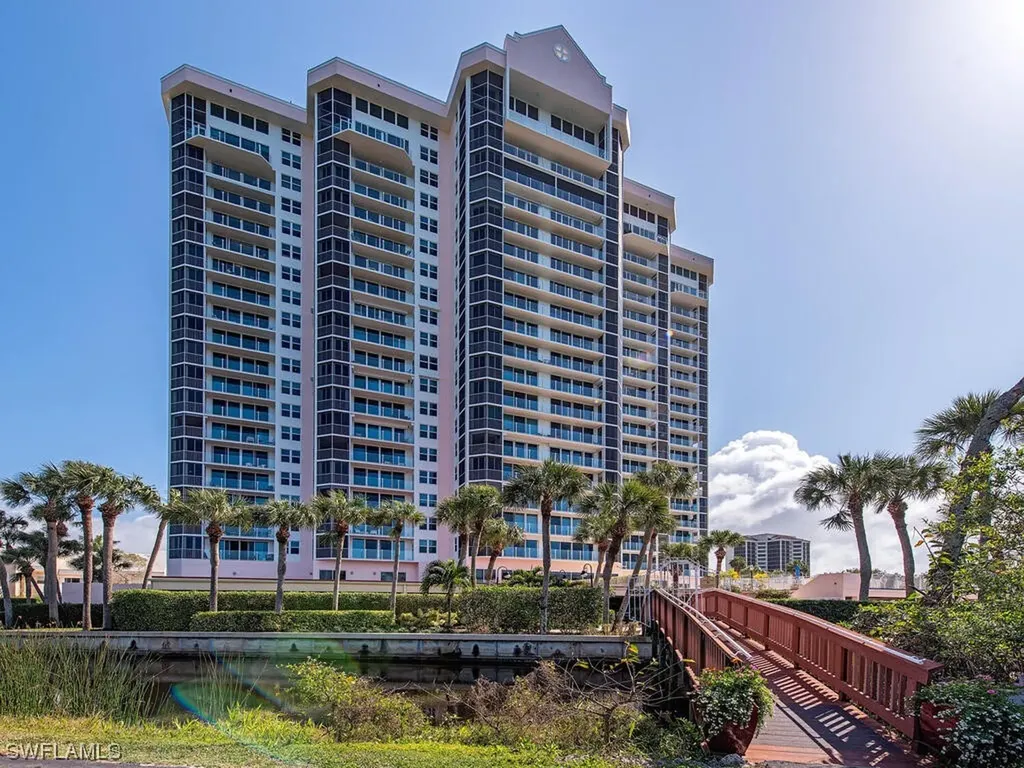 6101 Pelican Bay Boulevard Naples FL 34108