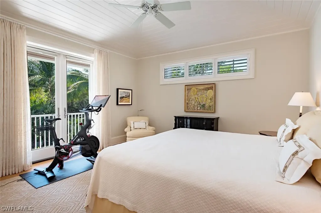 148 10th Avenue S Naples FL 34102