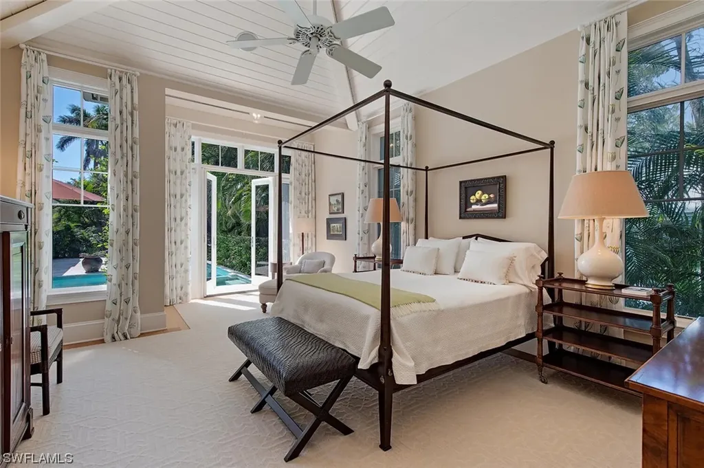 148 10th Avenue S Naples FL 34102