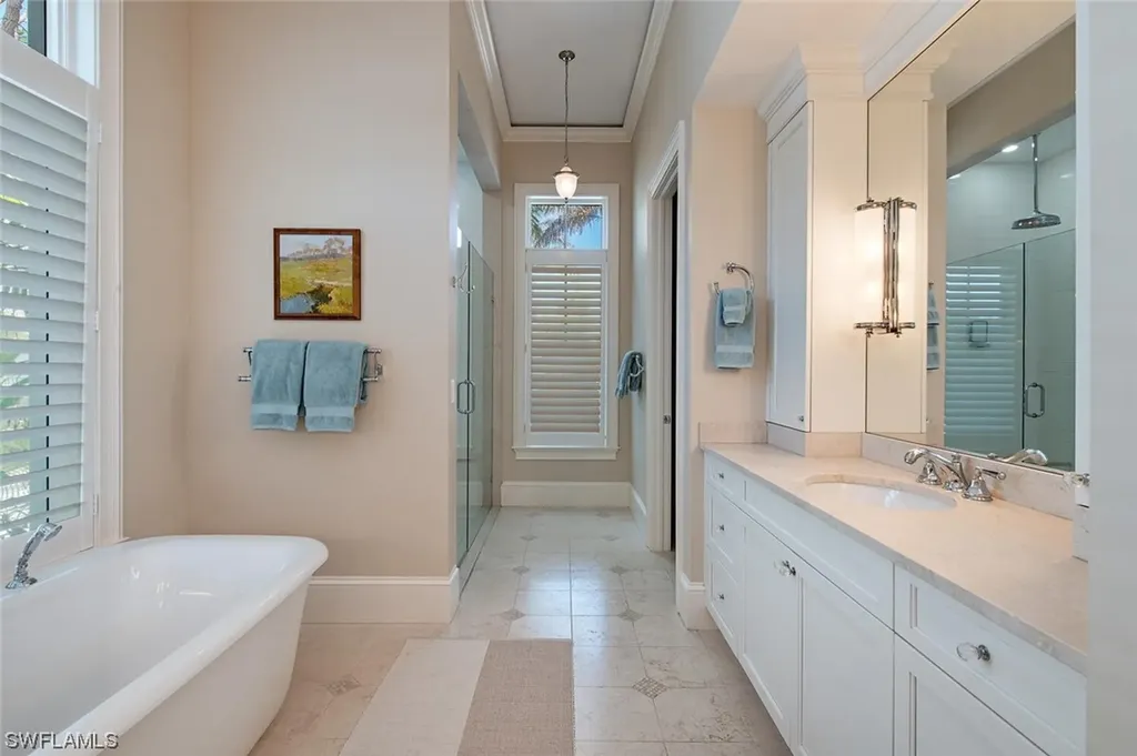 148 10th Avenue S Naples FL 34102