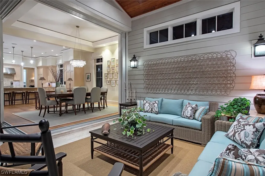 148 10th Avenue S Naples FL 34102