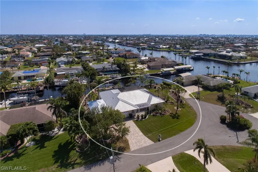 4935 SW 3rd Avenue Cape Coral FL 33914