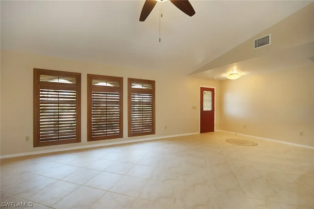 4935 SW 3rd Avenue Cape Coral FL 33914