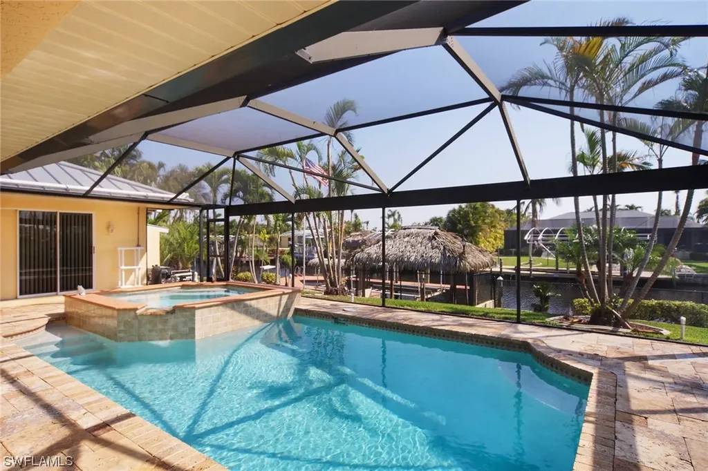 4935 SW 3rd Avenue Cape Coral FL 33914