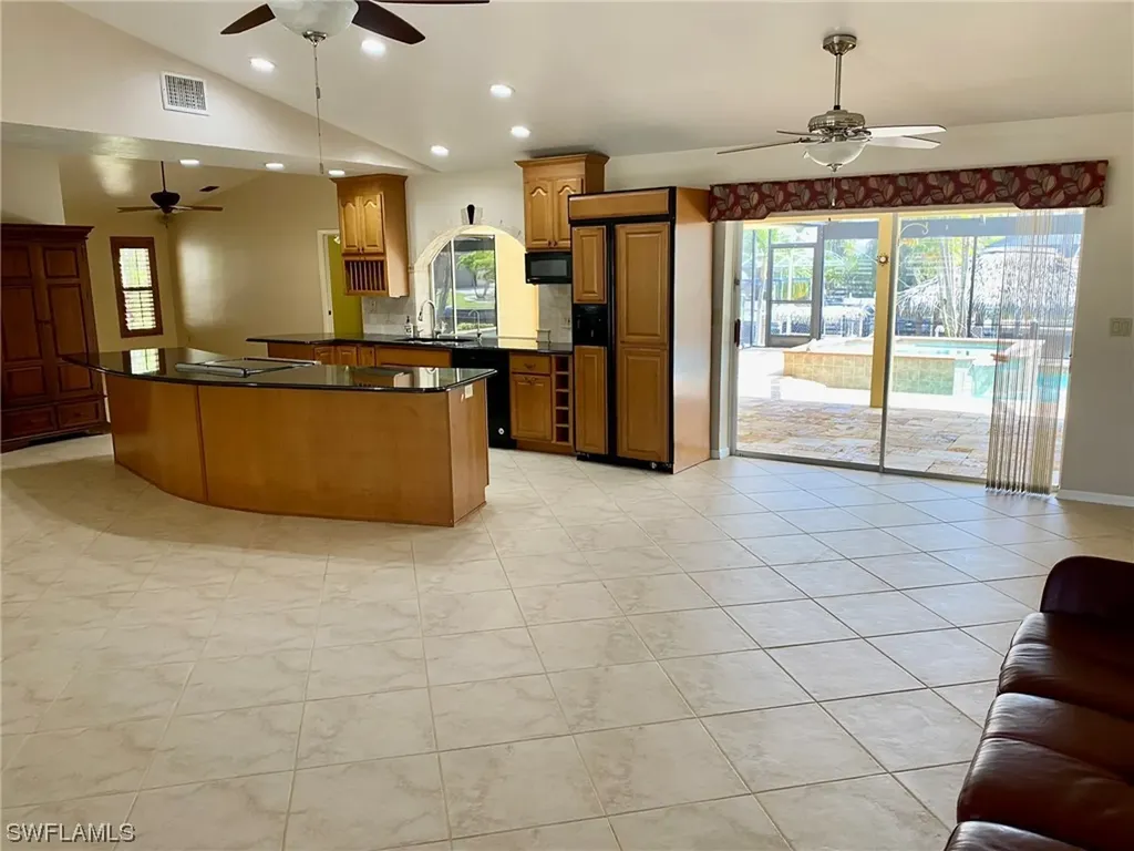 4935 SW 3rd Avenue Cape Coral FL 33914