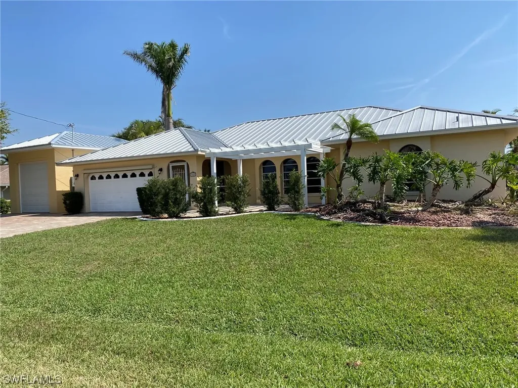 4935 SW 3rd Avenue Cape Coral FL 33914