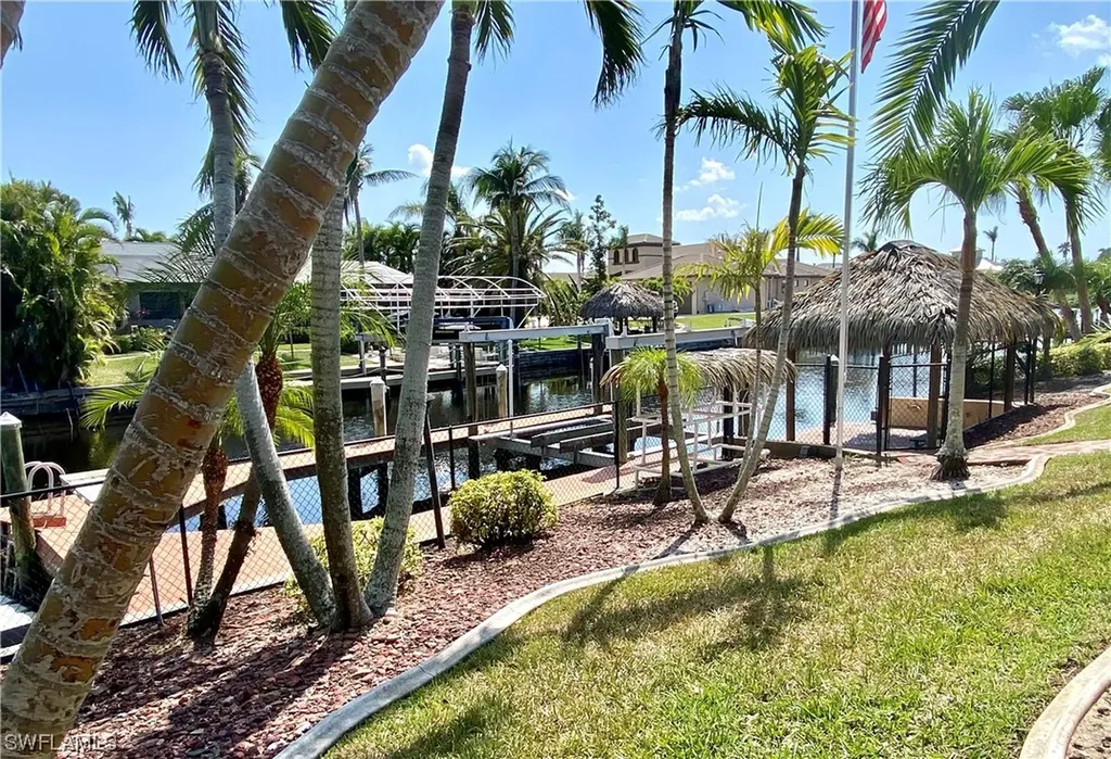 4935 SW 3rd Avenue Cape Coral FL 33914