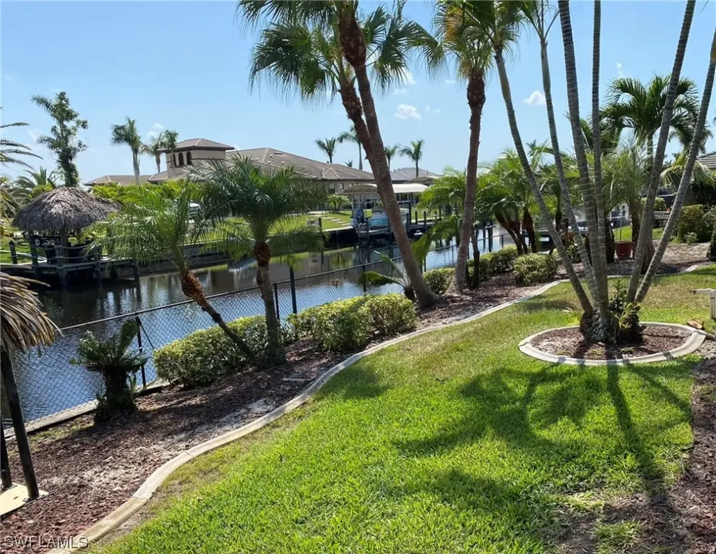 4935 SW 3rd Avenue Cape Coral FL 33914