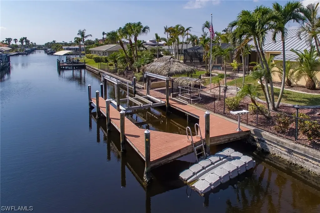 4935 SW 3rd Avenue Cape Coral FL 33914