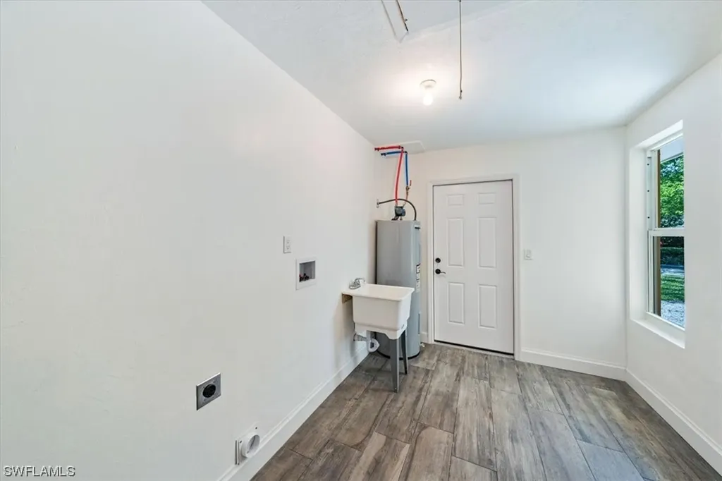 2545 Dawn Circle Naples FL 34103
