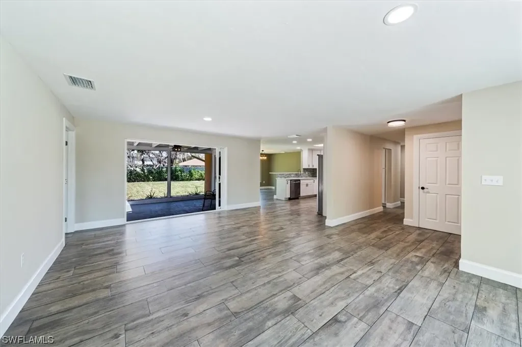 2545 Dawn Circle Naples FL 34103