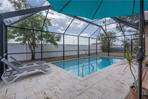926 NE 17th Street Cape Coral FL 33909