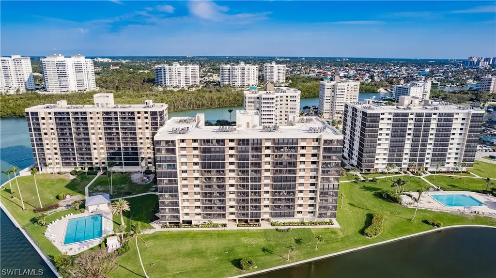 15 Bluebill Avenue Naples FL 34108