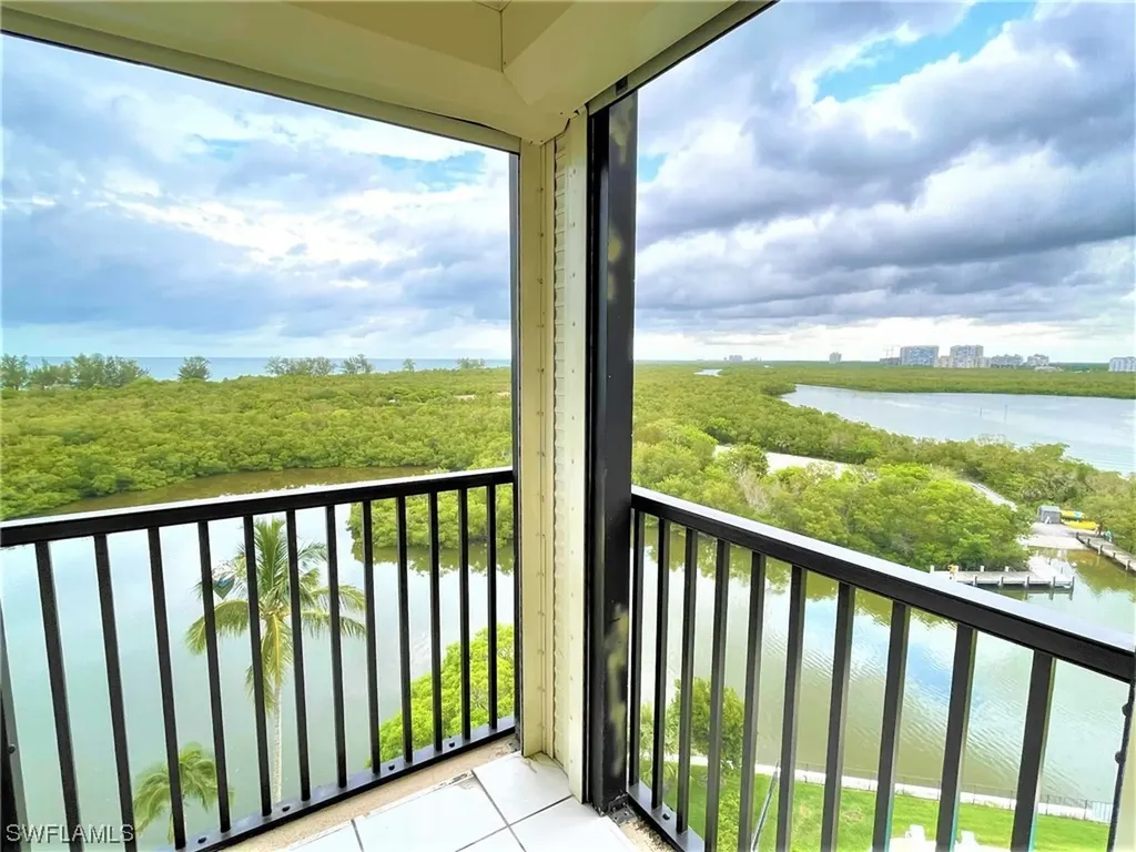 15 Bluebill Avenue Naples FL 34108