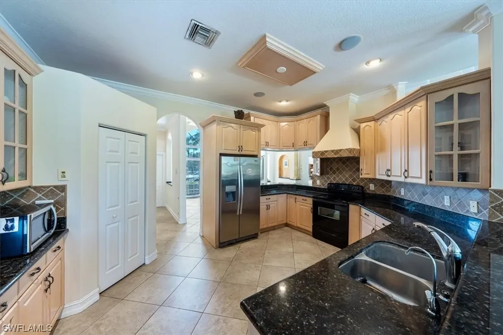 2591 White Boulevard Naples FL 34117