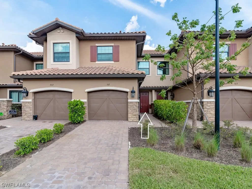 Naples FL, 15256 Zeno Way, Unit 1-102
