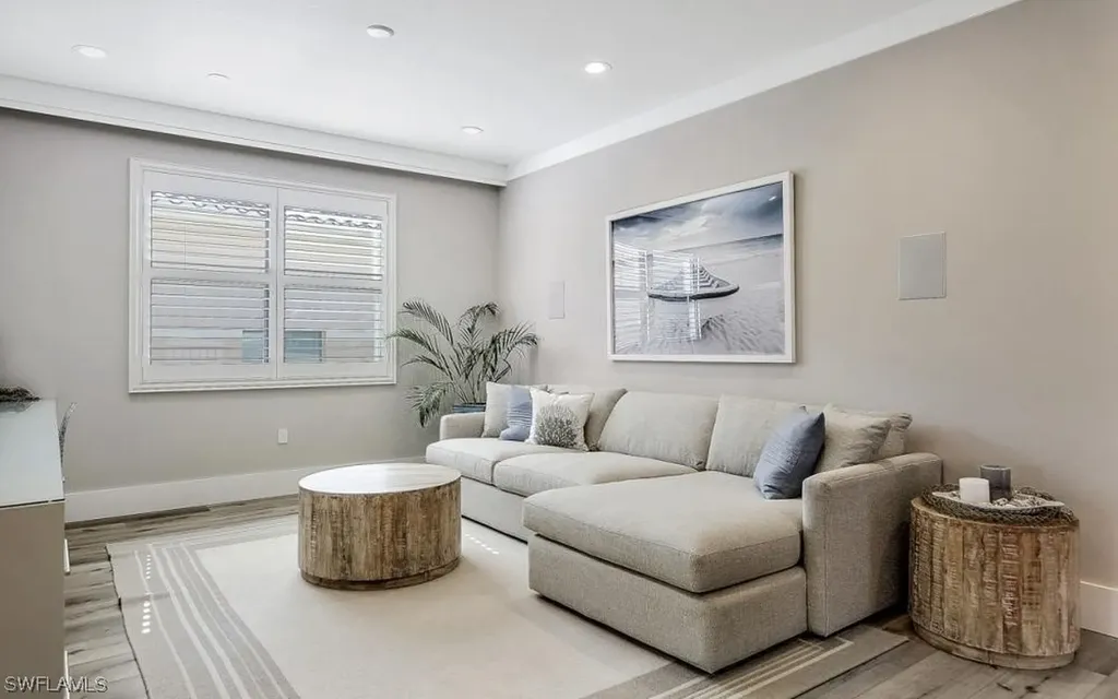 13580 Mandarin Circle Naples FL 34109