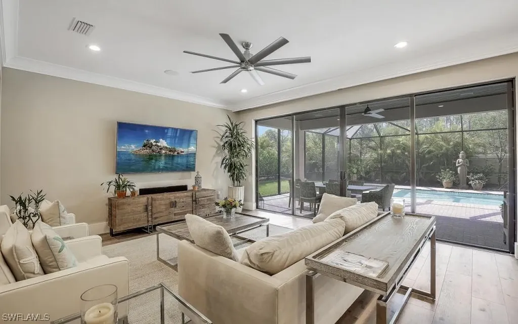 13580 Mandarin Circle Naples FL 34109