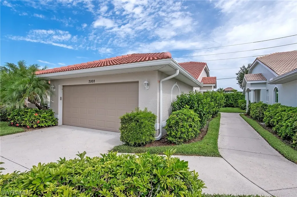 Naples FL, 7001 Lone Oak Boulevard