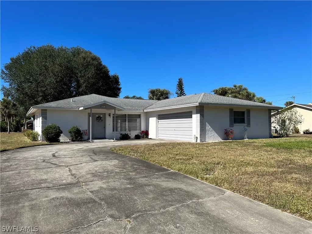 413 Roosevelt Avenue Lehigh Acres FL 33936
