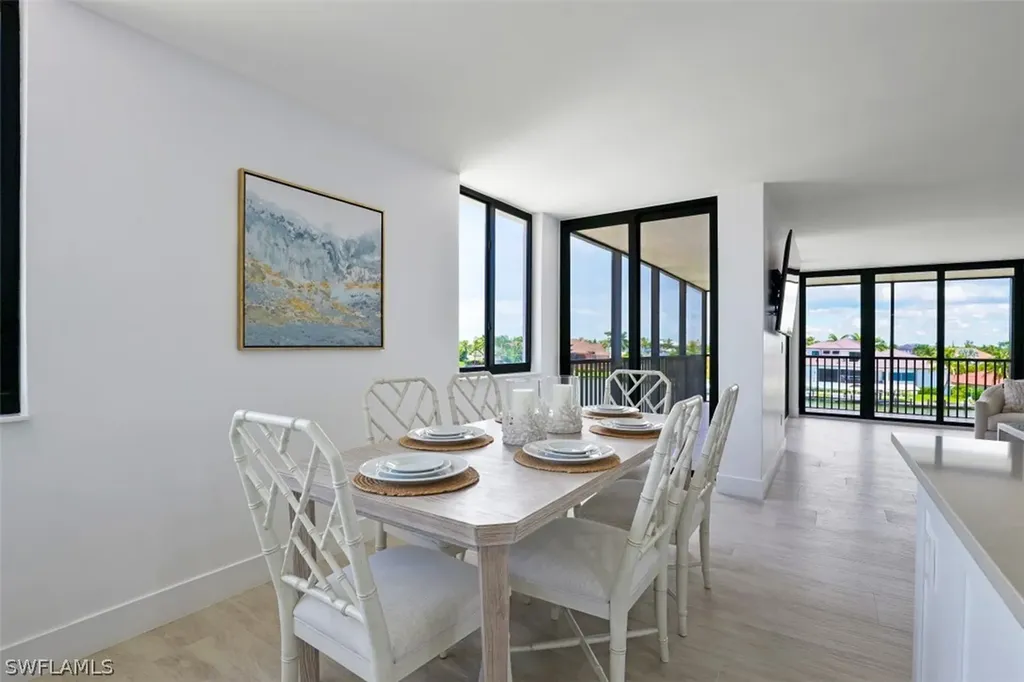 10482 Gulf Shore Drive Naples FL 34108