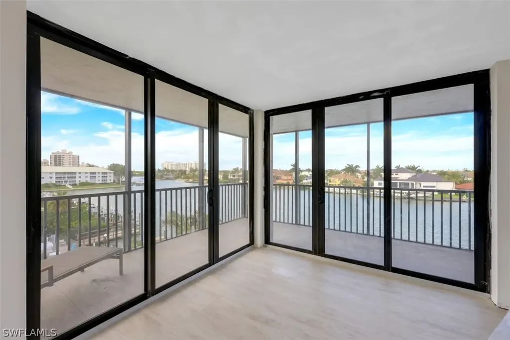 10482 Gulf Shore Drive Naples FL 34108