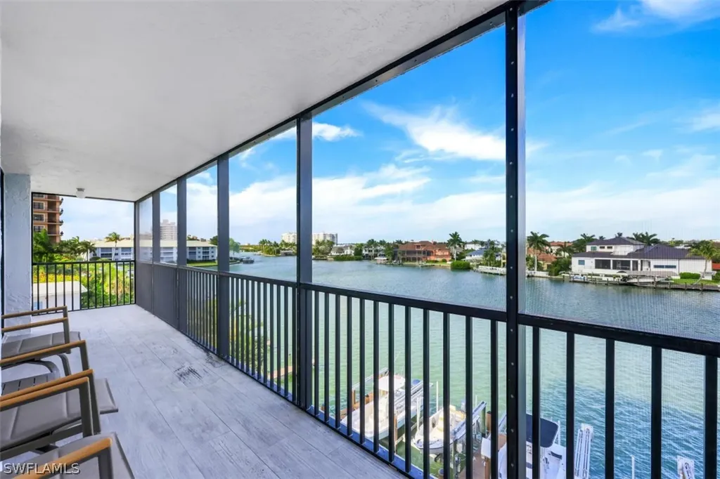 10482 Gulf Shore Drive Naples FL 34108